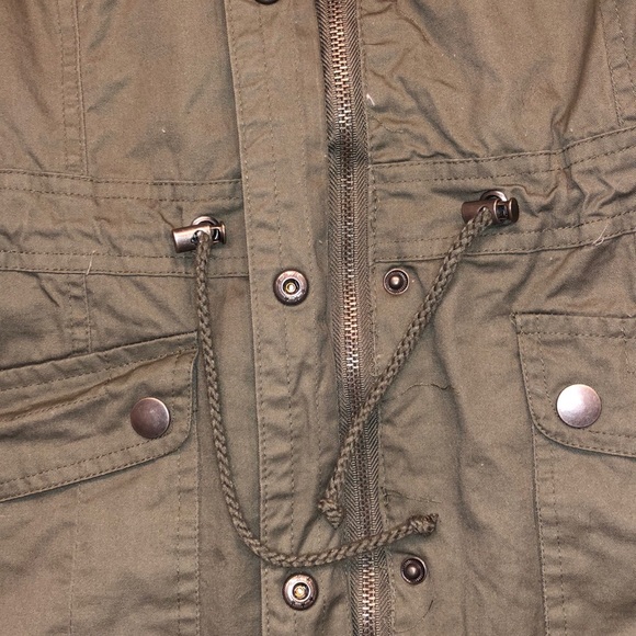 Nok Nok Vest Jacket - Picture 6 of 9